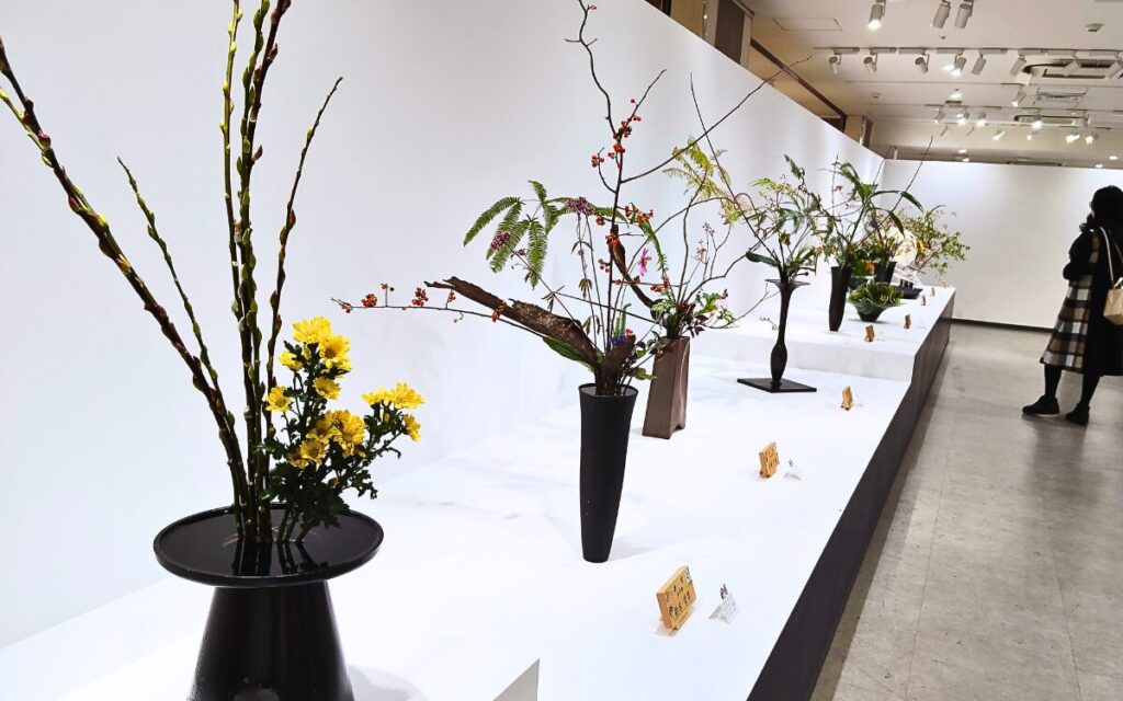 Let's Begin････花　いけばな池坊展