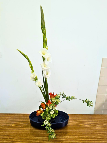 磐田市青城交流センター生け花教室　　
お稽古作品　自由花