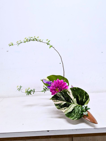 アイミティ浜松いけばな(池坊)臨時:曳馬教室 お稽古作品 自由花