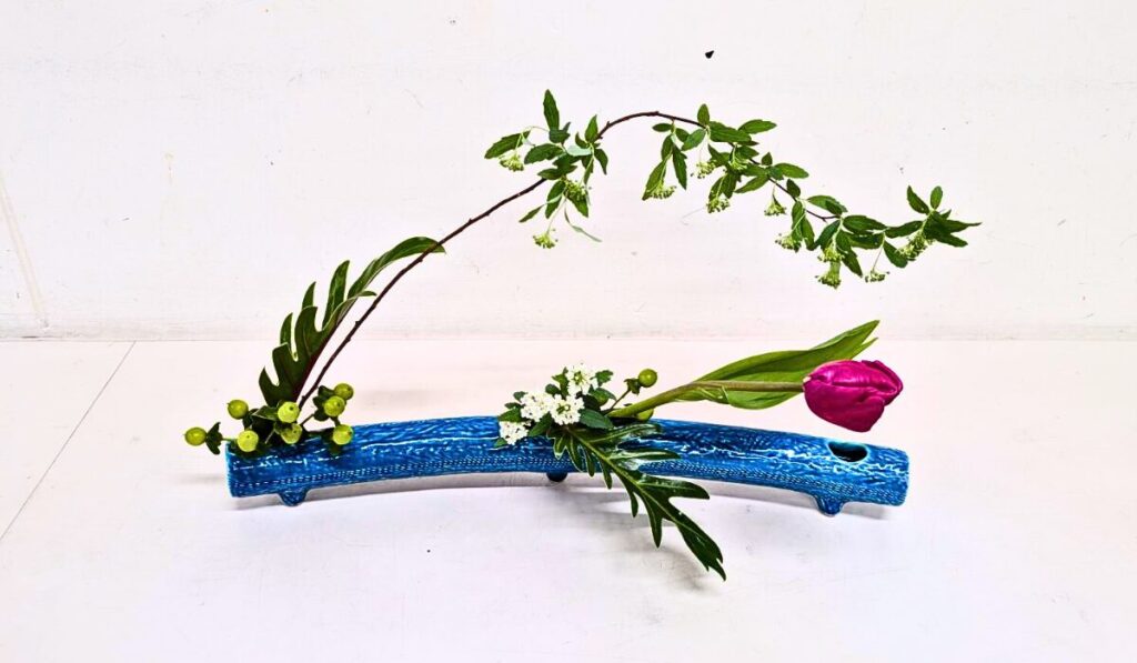 アイミティ浜松いけばな(池坊)臨時:曳馬教室 お稽古作品 自由花