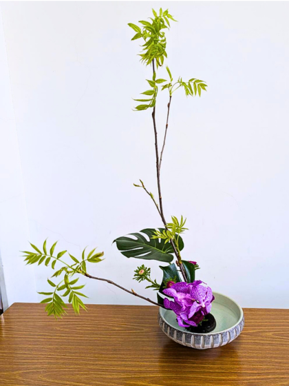 磐田市青城交流センター生け花教室　　
お稽古作品　自由花