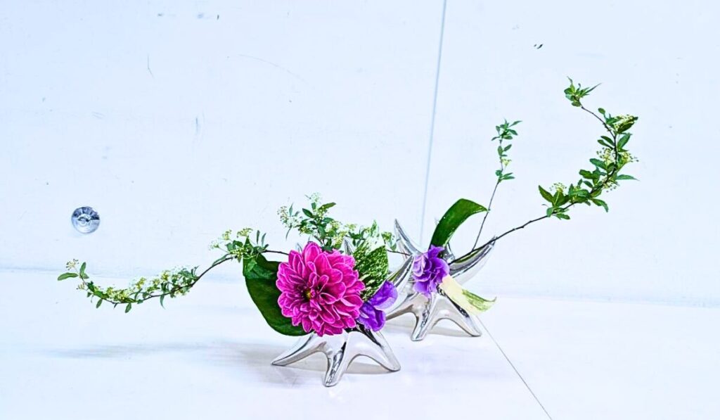 アイミティ浜松いけばな(池坊)臨時:曳馬教室 お稽古作品 自由花