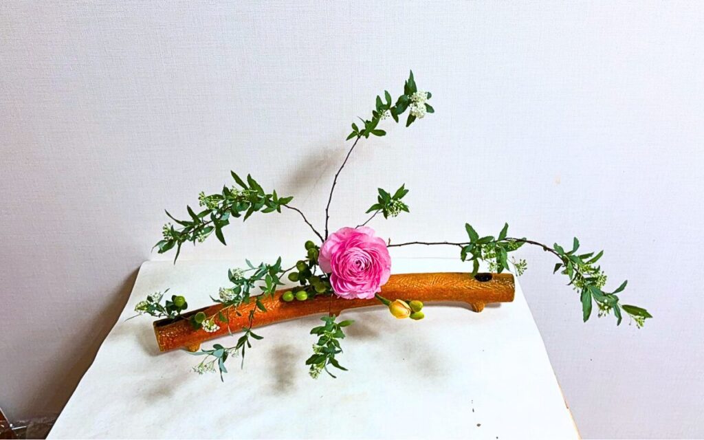 池坊　松野いけばな教室　お稽古作品　自由花